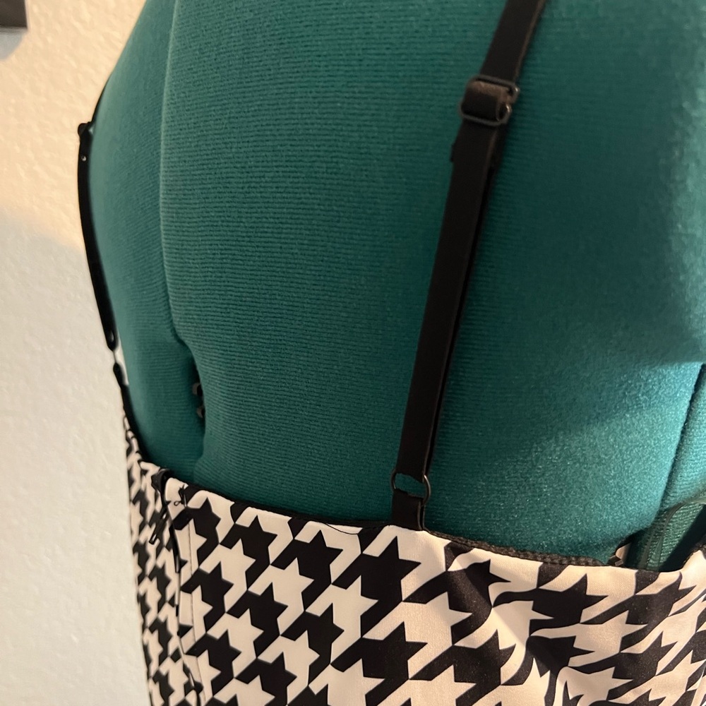 NWT Unique Vintage Black and White Houndstooth Spider Dress - Picture 4 of 11